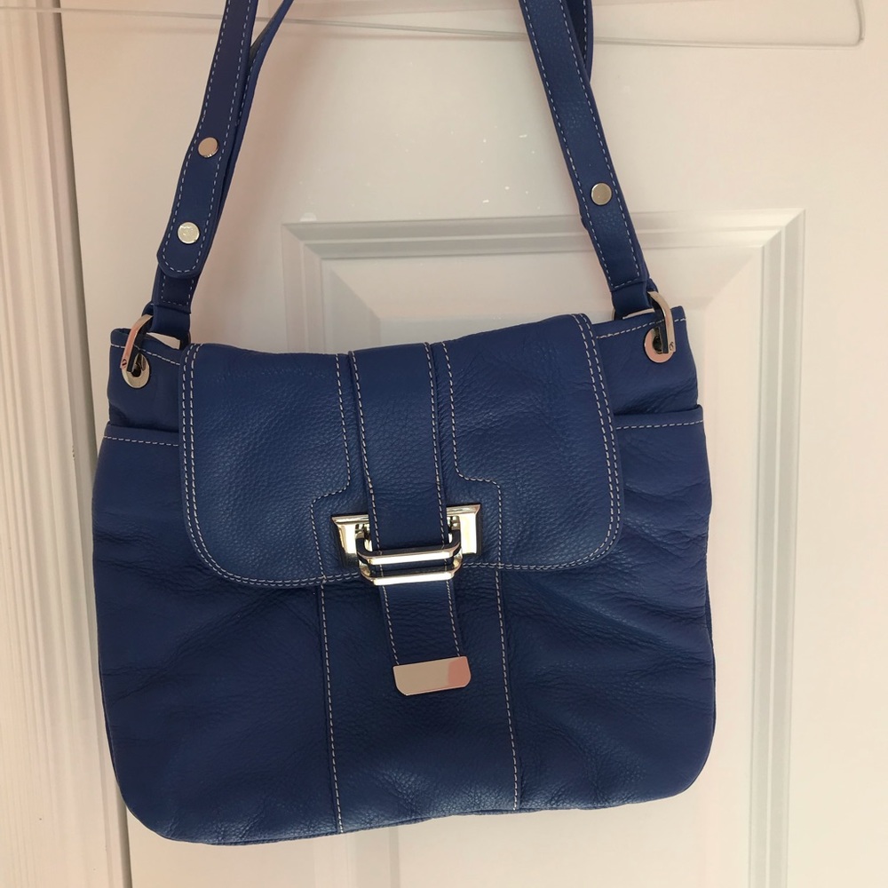 Liz Claiborne royal blue purse